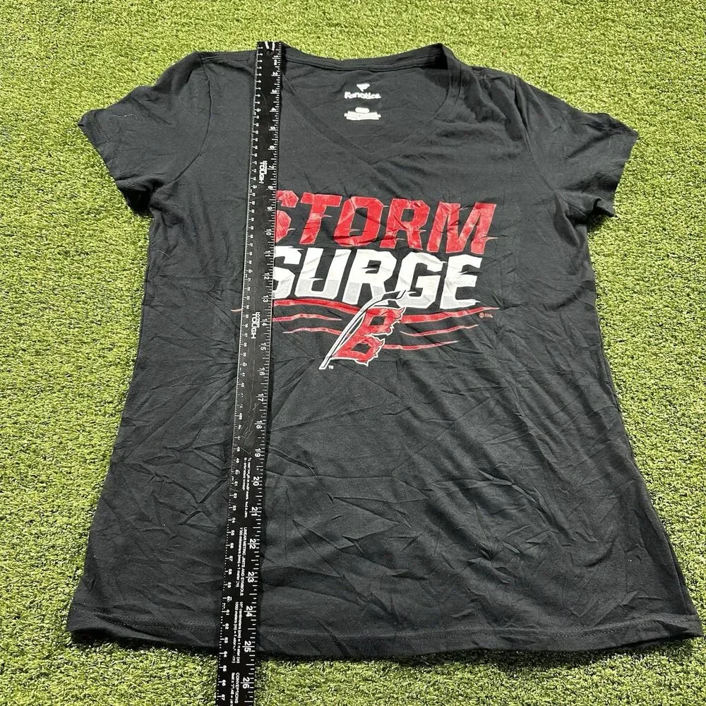 Carolina Hurricanes Women’s Tshirt S NWOT
